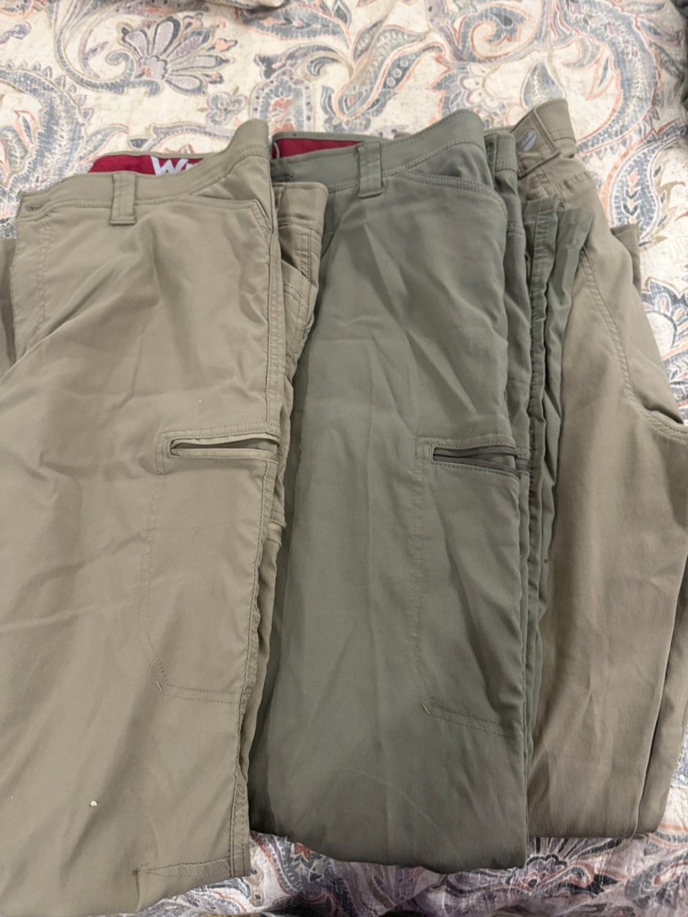 Wrangler Men's Cargo Pants - Olive, Khaki, and Tan like new 36x32